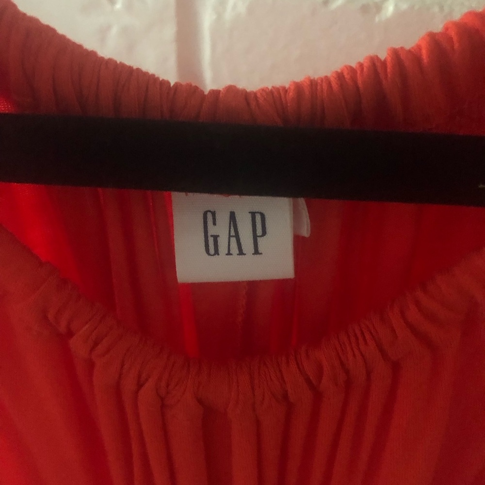 Cute halter style dress. Worn once